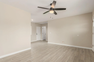 2630 W Lane Ave, Unit A in Phoenix, AZ - Foto de edificio - Building Photo