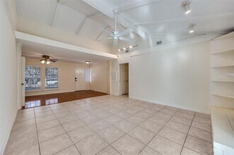 15712 Covewood Cir in Dallas, TX - Building Photo - Building Photo