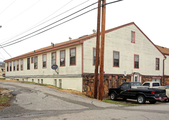 Broadway Apartment in Coweta, OK - Building Photo - Building Photo