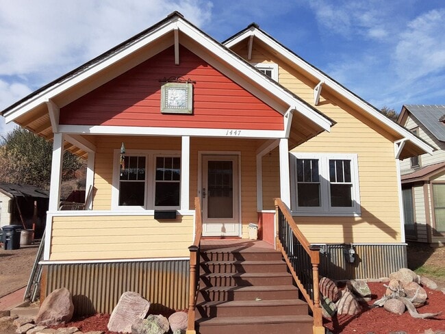 property at 1447 W 3rd Ave