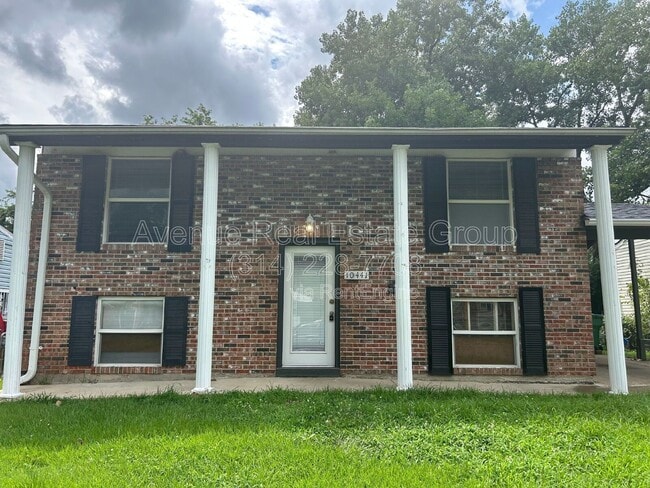 property at 10441 Prince Dr