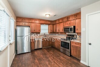 311 Franklin Dr in Euless, TX - Building Photo - Building Photo