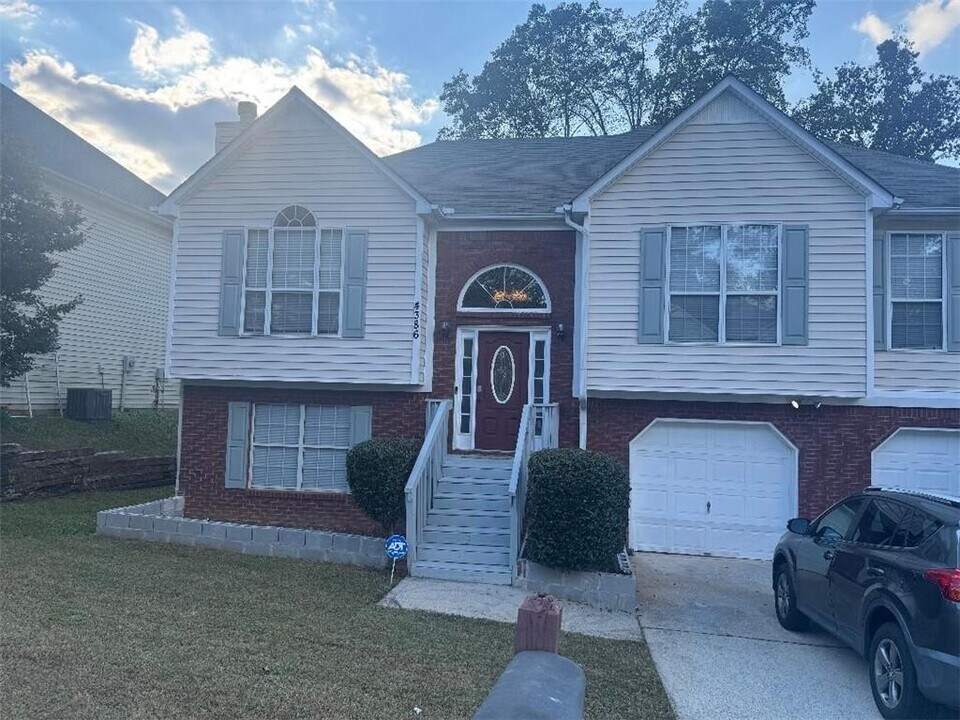 4386 Rhinehart Ln in Austell, GA - Building Photo