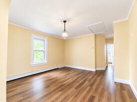 218 King St, Unit 218 King St in Port Chester, NY - Building Photo