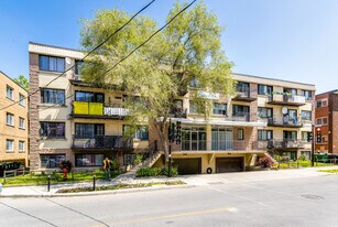 7905A Mountain Sights Av in Montréal, QC - Building Photo