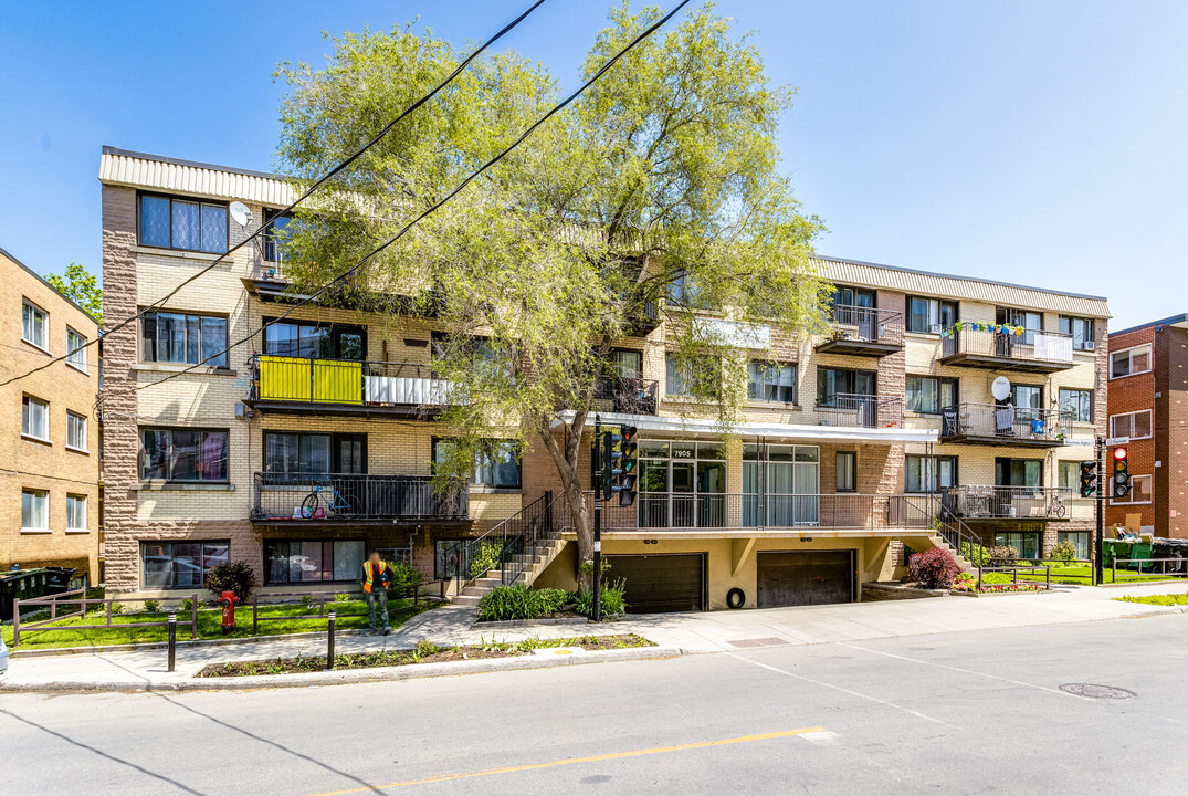 7905A Mountain Sights Av in Montréal, QC - Building Photo