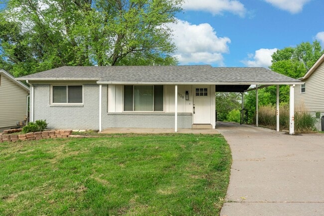 property at 1128 Saratoga Dr