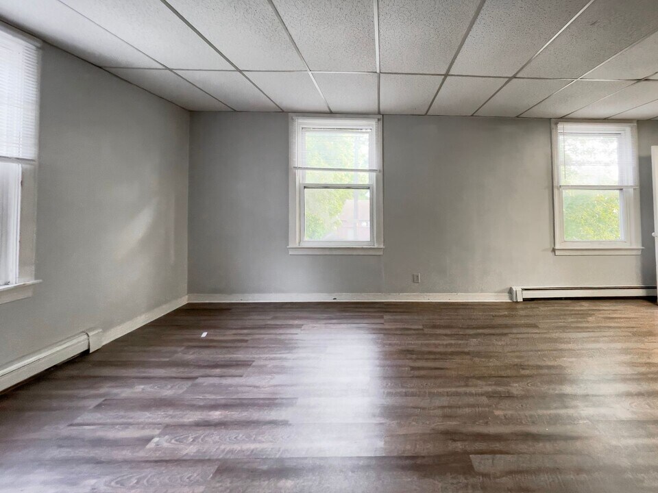 805 W University Ave in Muncie, IN - Foto de edificio