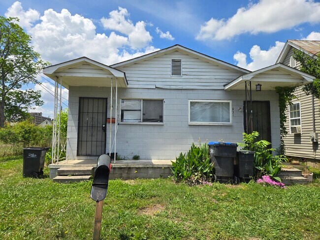 property at 1031 13th St