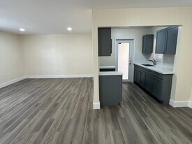 1747 Rodman St in Hollywood, FL - Building Photo