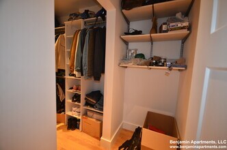 15 Elmira St, Unit 1 in Boston, MA - Foto de edificio - Building Photo