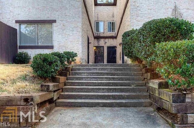 property at 3810 Kensingwood Trace