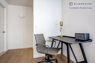 255 W 94th St in New York, NY - Building Photo - Building Photo
