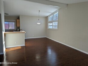 1701 Brentmoor Ln in Louisville, KY - Building Photo - Building Photo