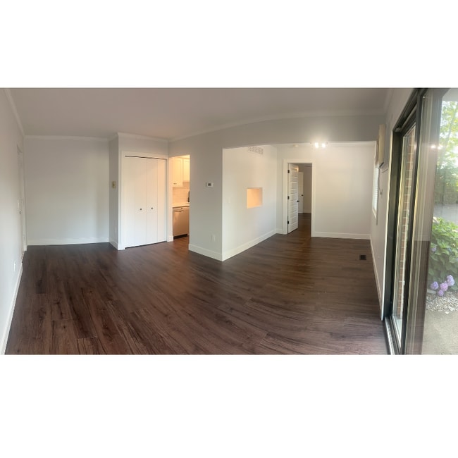 1280 Dewey St