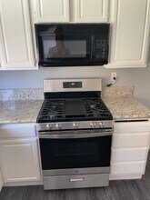 6250 Sunny Meadow Ln in Chino Hills, CA - Foto de edificio - Building Photo