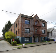 616 NE Fargo St in Portland, OR - Foto de edificio - Building Photo