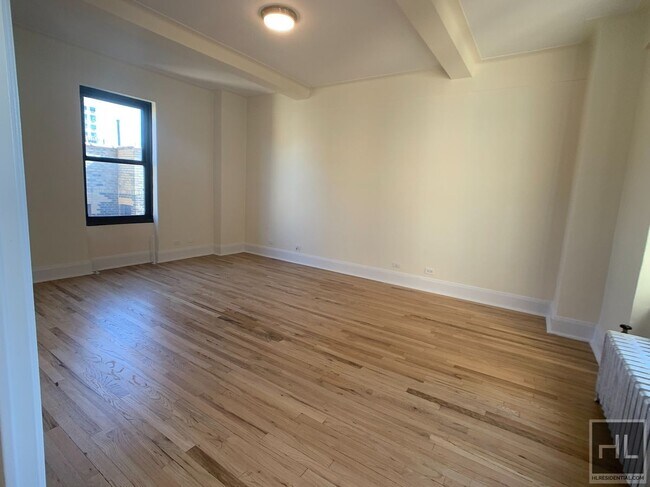 SECOND AVENUE in New York, NY - Foto de edificio - Building Photo