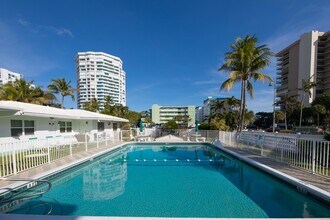 1751 S Ocean Blvd, Unit 101 in Pompano Beach, FL - Foto de edificio - Building Photo
