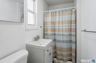 18 Grandview Ave in Danbury, CT - Building Photo - Building Photo