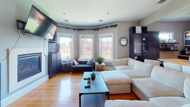 735 E 3rd St in Boston, MA - Building Photo - Building Photo