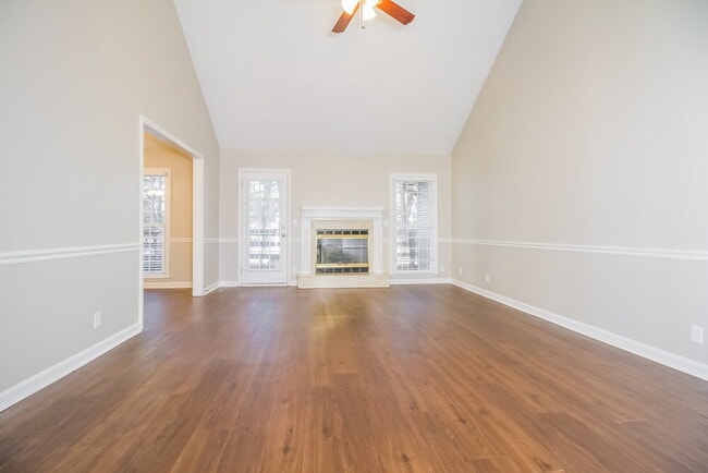 606 Knollwood Dr in La Vergne, TN - Building Photo - Building Photo