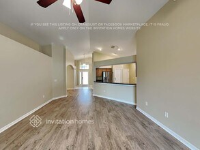 8013 Alamosa Wood Ave in Ruskin, FL - Building Photo - Building Photo