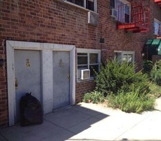 376-380 McLean Ave in Yonkers, NY - Building Photo