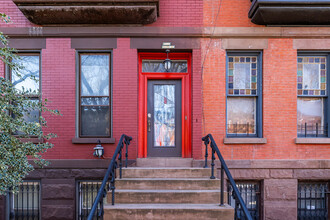 282 Macon St in Brooklyn, NY - Building Photo - Building Photo