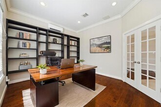 910 Floriencia St in Sugar Land, TX - Building Photo - Building Photo