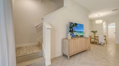 8612 Milestone Dr in Sarasota, FL - Building Photo - Building Photo