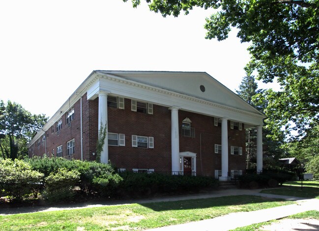 Executive Arms in Plainfield, NJ - Building Photo - Building Photo