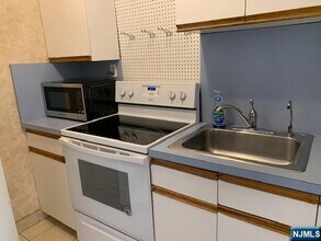 1450 Palisade Ave in Fort Lee, NJ - Building Photo - Building Photo