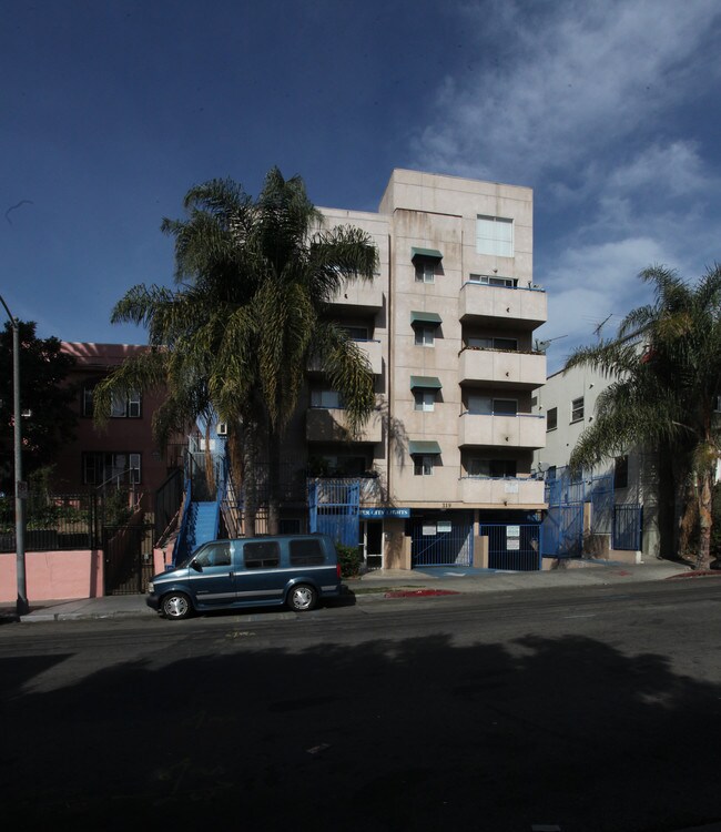 319 Witmer St in Los Angeles, CA - Building Photo - Building Photo