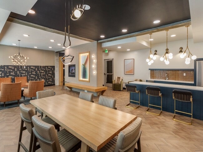 Maye House Apartments in Salt Lake City, UT - Foto de edificio - Building Photo