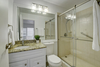 127 Valencia Blvd-Unit -127 in Delray Beach, FL - Building Photo - Building Photo