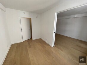 222 E 39th St in New York, NY - Building Photo - Building Photo
