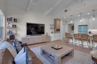 320 S Ocean Blvd in Delray Beach, FL - Foto de edificio - Building Photo