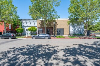 Whiskey Hill Lofts in Sacramento, CA - Building Photo - Building Photo