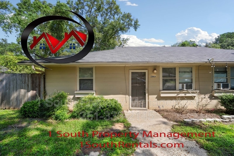 2366 White St in Mobile, AL - Building Photo