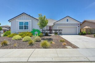 272 Cask Dr in Vacaville, CA - Building Photo