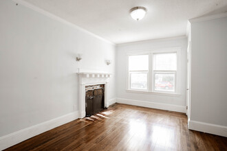 169 Tremont St, Unit 2 in Newton, MA - Building Photo - Building Photo