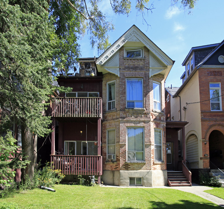 153 Dunn Ave in Toronto, ON - Building Photo