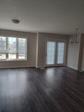 115-115 S Creek Dr in Kitchener, ON - Building Photo - Building Photo