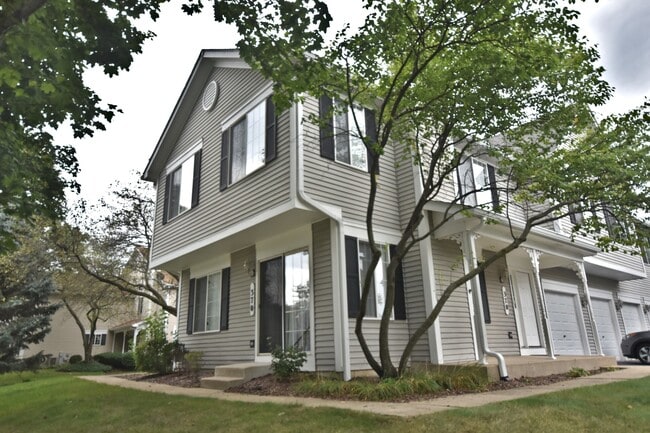 property at 370 Sandhurst Ln