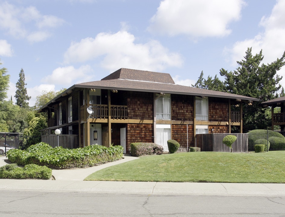 South Park Village Apartments in Sacramento, CA - Foto de edificio