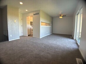 3207 W Willow Knolls Dr in Peoria, IL - Building Photo - Building Photo