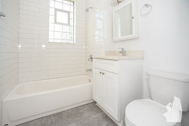 property at 2814 N Troy St