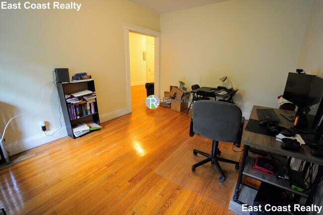 119 Sutherland Rd in Boston, MA - Building Photo - Building Photo