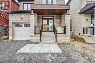 1198 Rexton Dr in Oshawa, ON - Building Photo